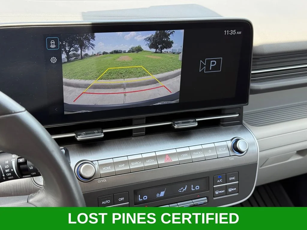 Used 2025 Black Hyundai SEL image 16