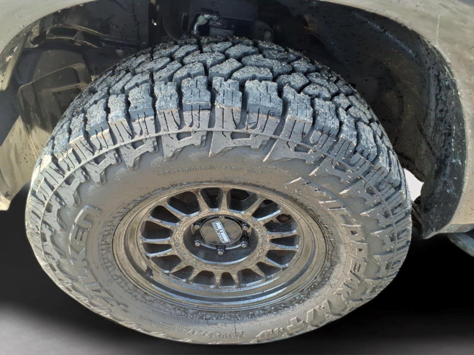 Used 2021 Granite Crystal Metallic Clearcoat Ram Laramie image 10