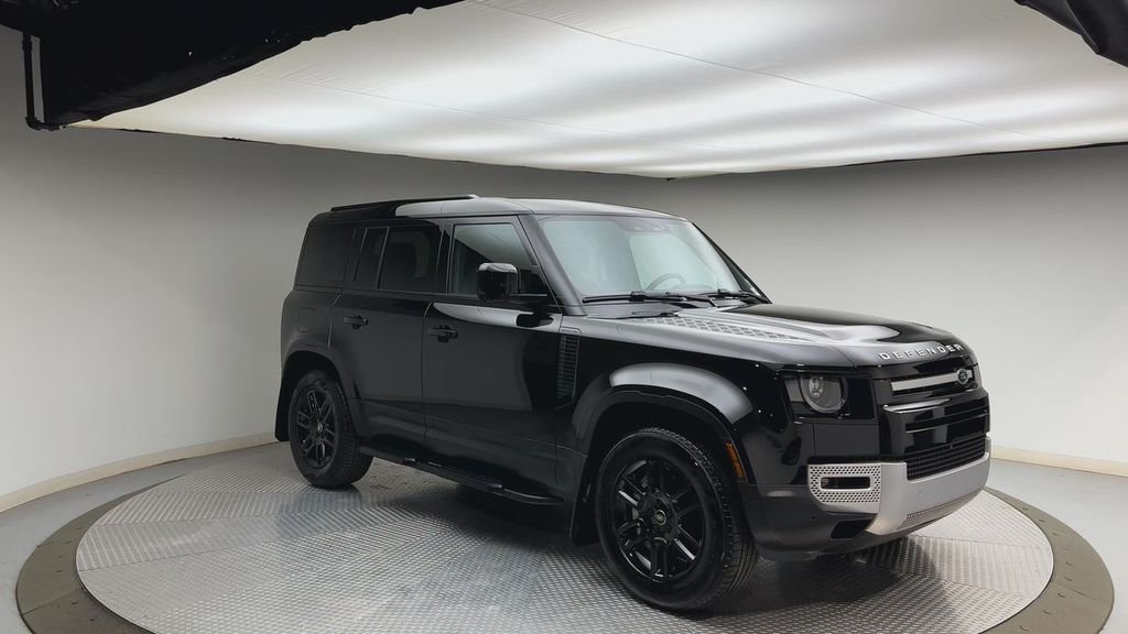 Certified Used 2025 Santorini Black Metallic Land Rover S image 8
