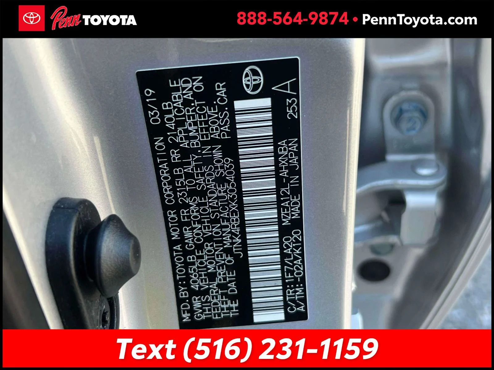Used 2019 CLASSIC SILVER METALLIC Toyota XSE image 20