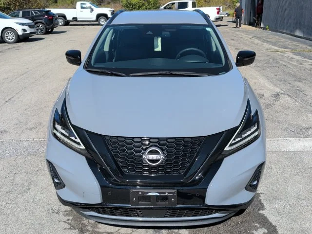 Used 2024 Gray Nissan SV image 29