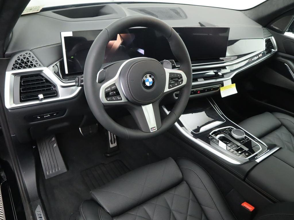 Used 2026 Black Sapphire Metallic BMW xDrive40i image 10