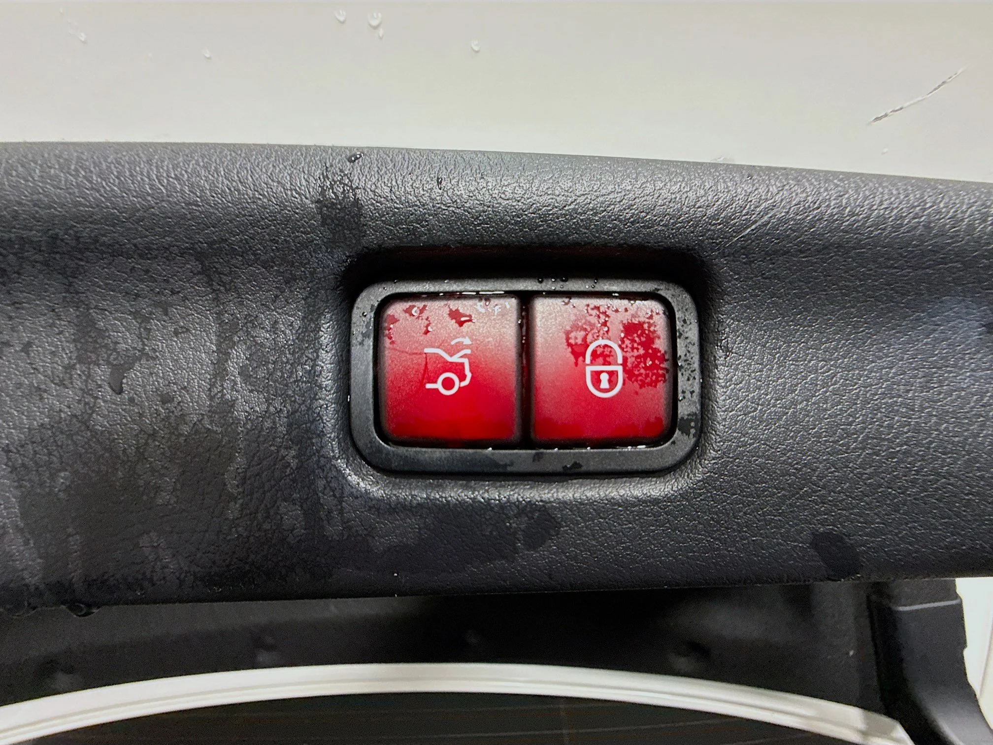 Used 2022 Polar White Mercedes-Benz C 300 image 37