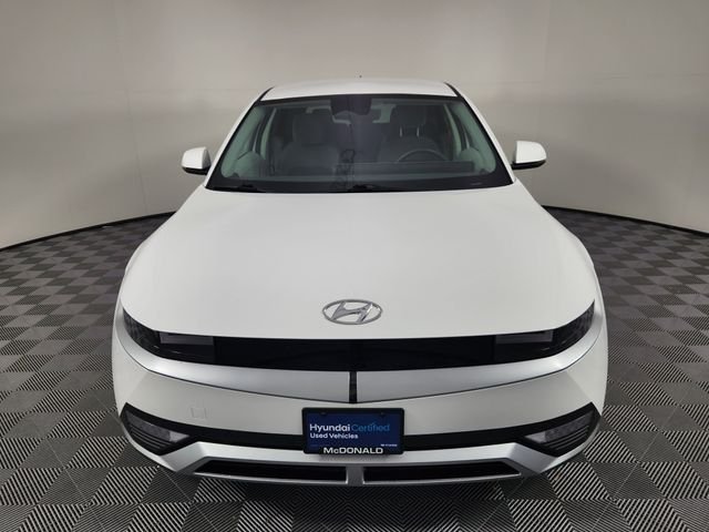 Certified Used 2024 White Hyundai SE image 8