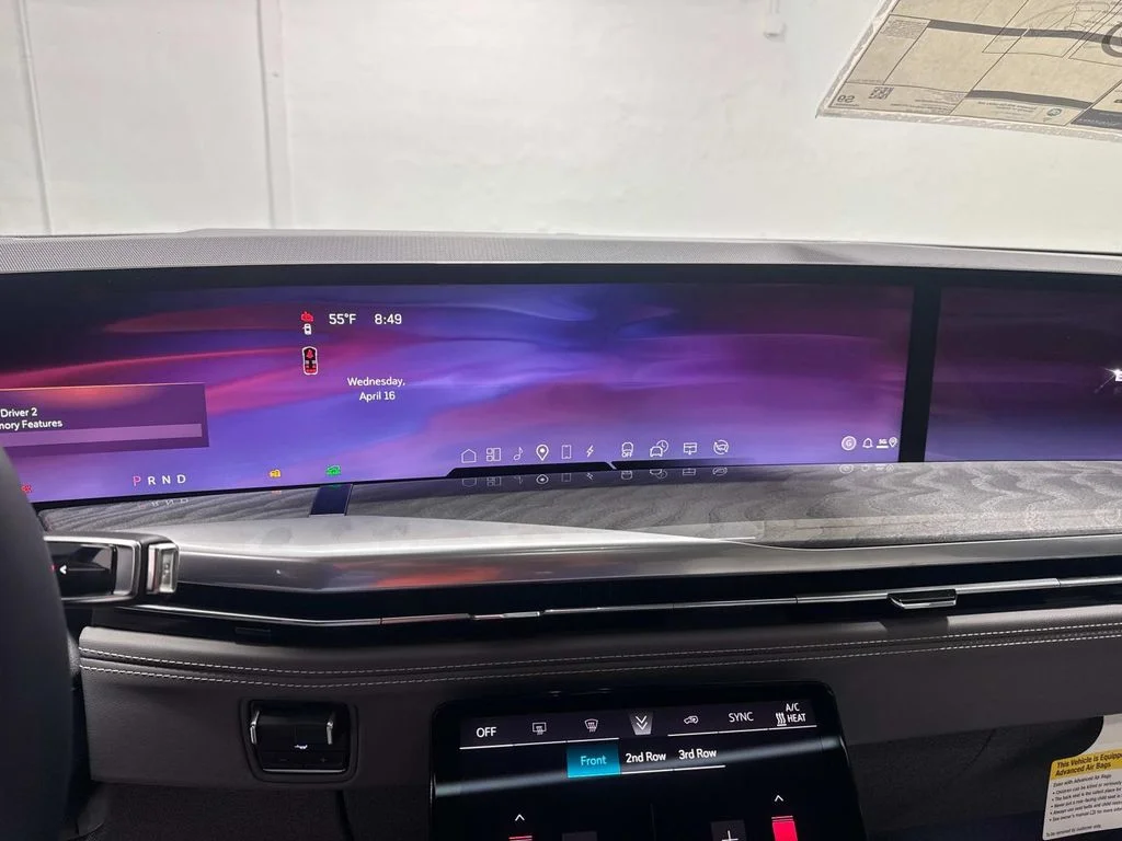 2025 Cadillac Escalade IQ Luxury 1 - Photo 22