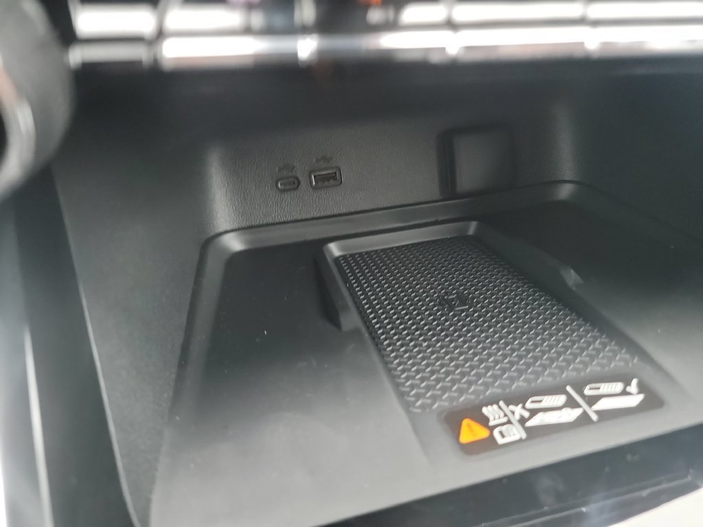 2027 Chevrolet Traverse LT - Photo 18