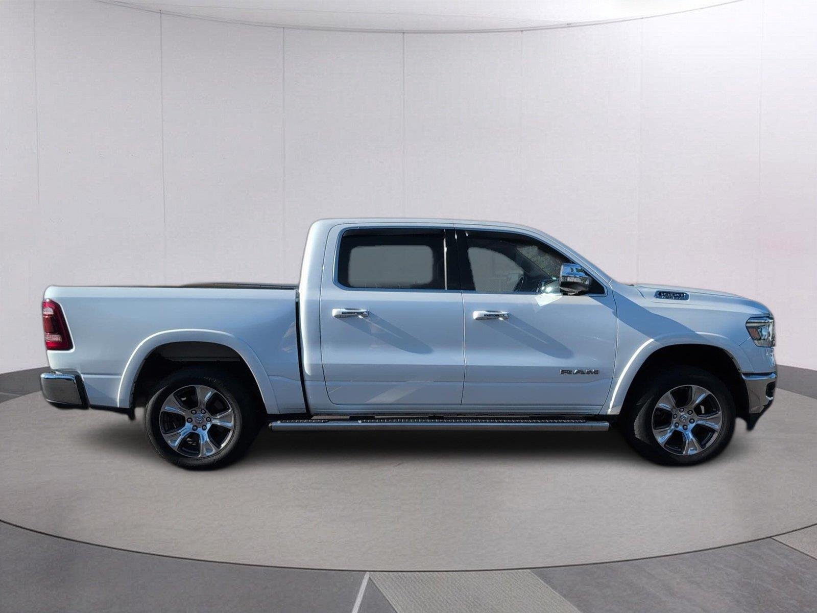 Used 2019 Ivory White Tri-Coat Pearlcoat Ram Laramie image 6
