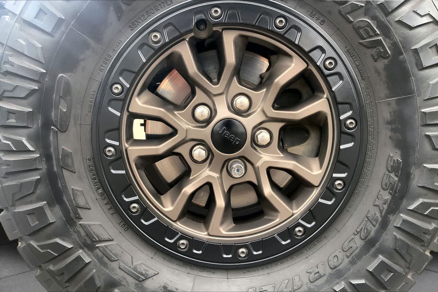 Used 2021 Sarge Green Clearcoat Jeep Unlimited Rubicon 392 image 11