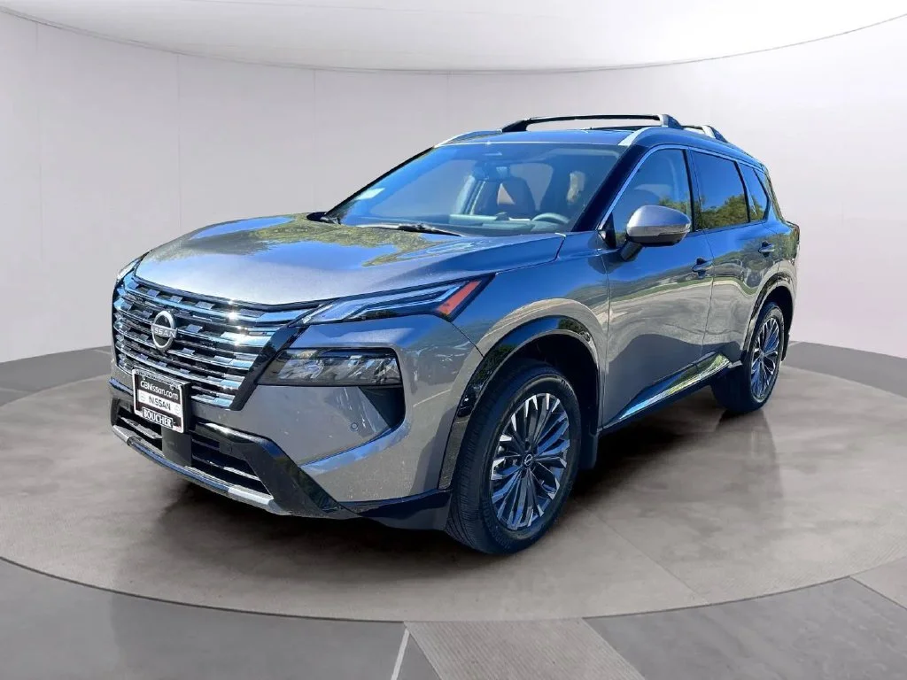 New 2026 Gun Metallic Nissan Platinum image 7