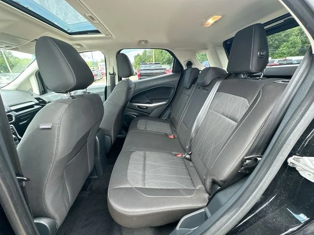 Used 2019 Black Ford SE image 27