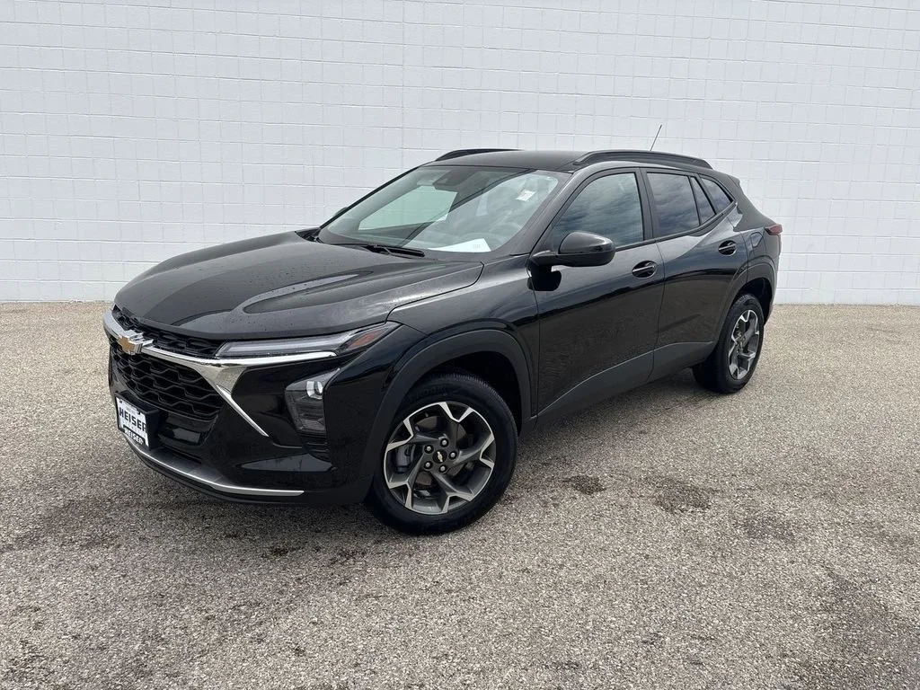 2024 Chevrolet Trax LT's photo