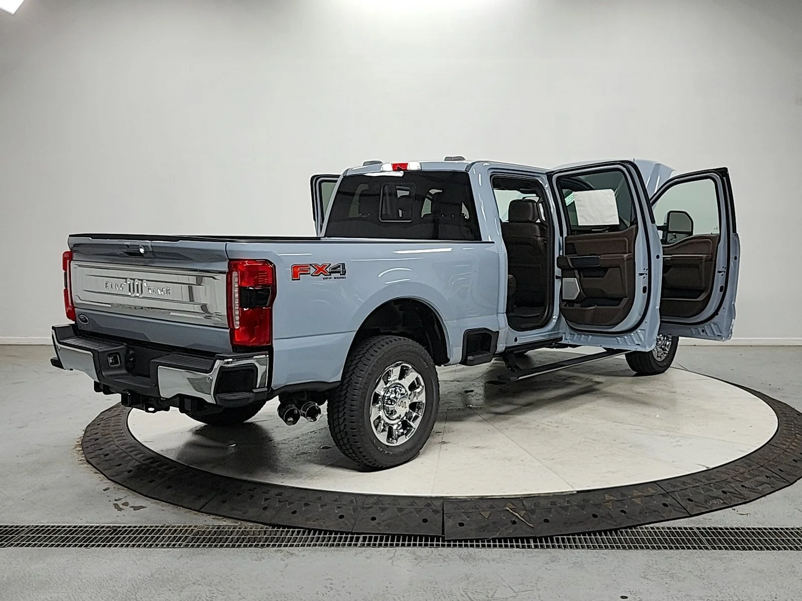 New 2026 Gray Ford King Ranch image 16