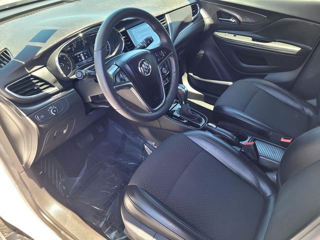 Used 2019 White Buick Preferred image 10