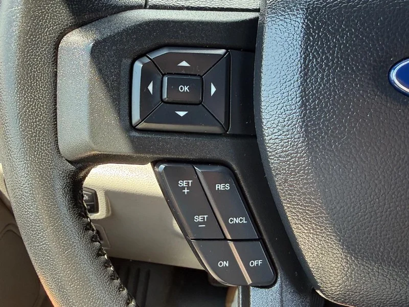 Certified Used 2020 Magnetic Metallic Ford XLT image 17
