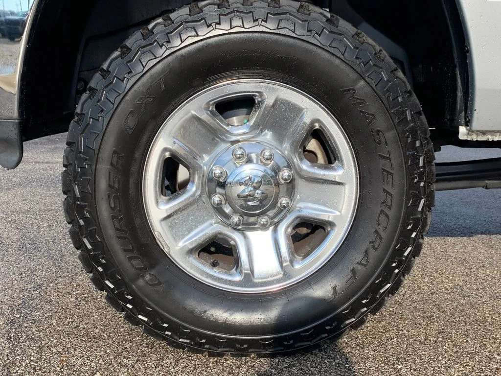 Used 2018 Silver Ram Tradesman image 31