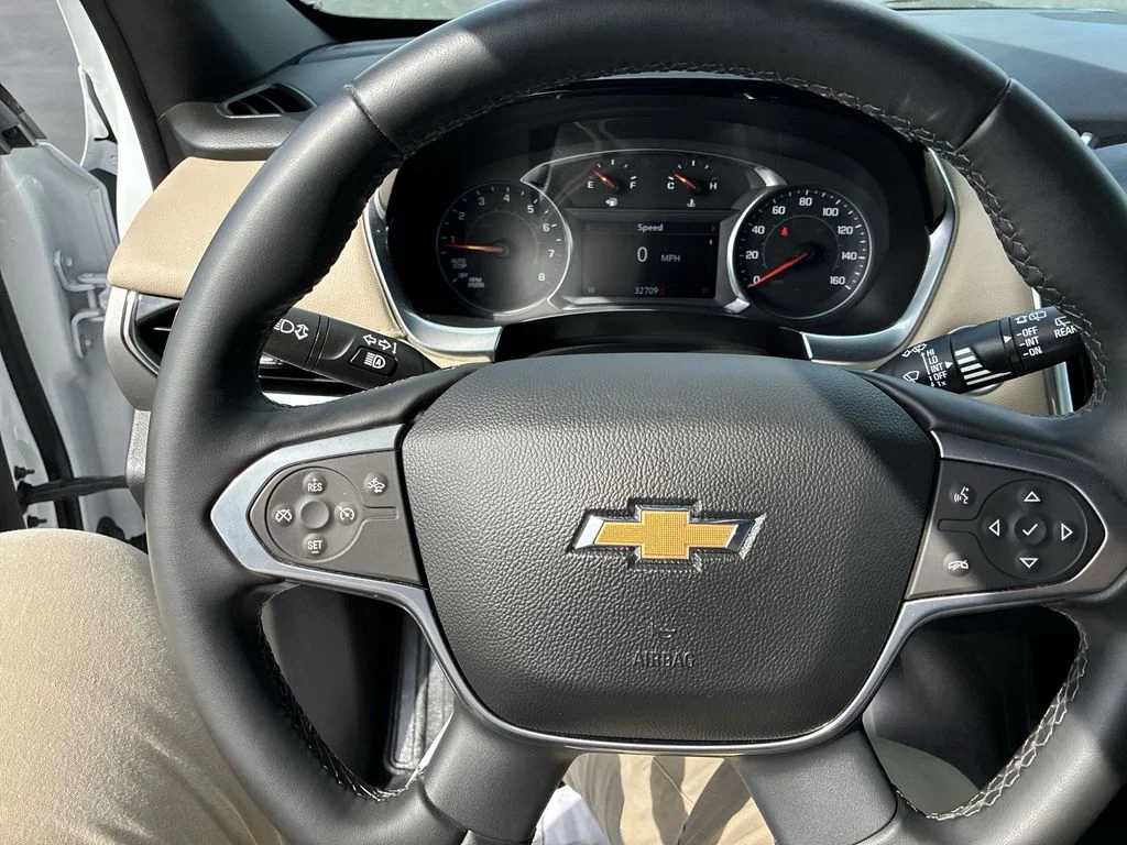 Used 2023 White Chevrolet LT image 14