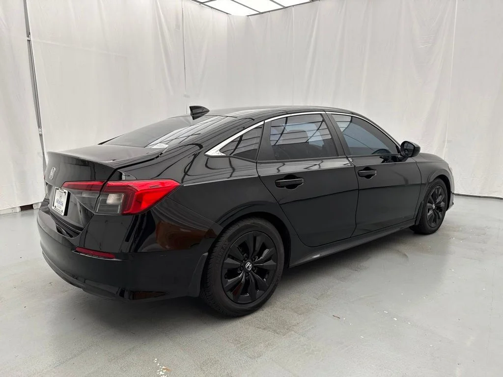 Used 2024  Honda EX image 12