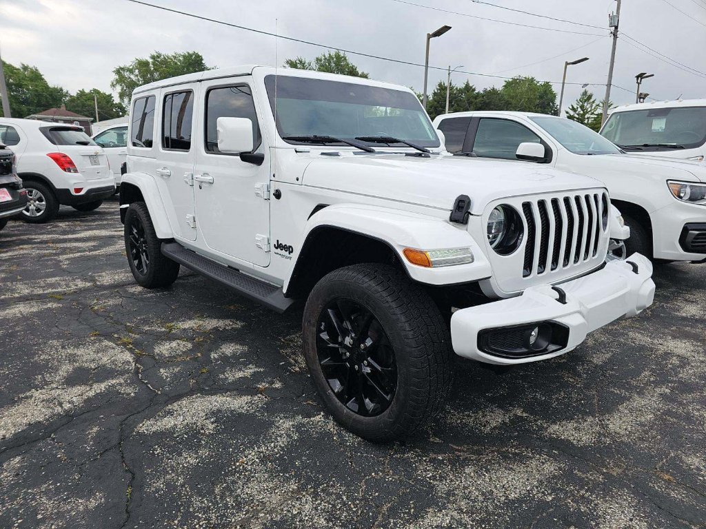 Used 2022 Bright White Clearcoat Jeep Unlimited High Altitude image 3