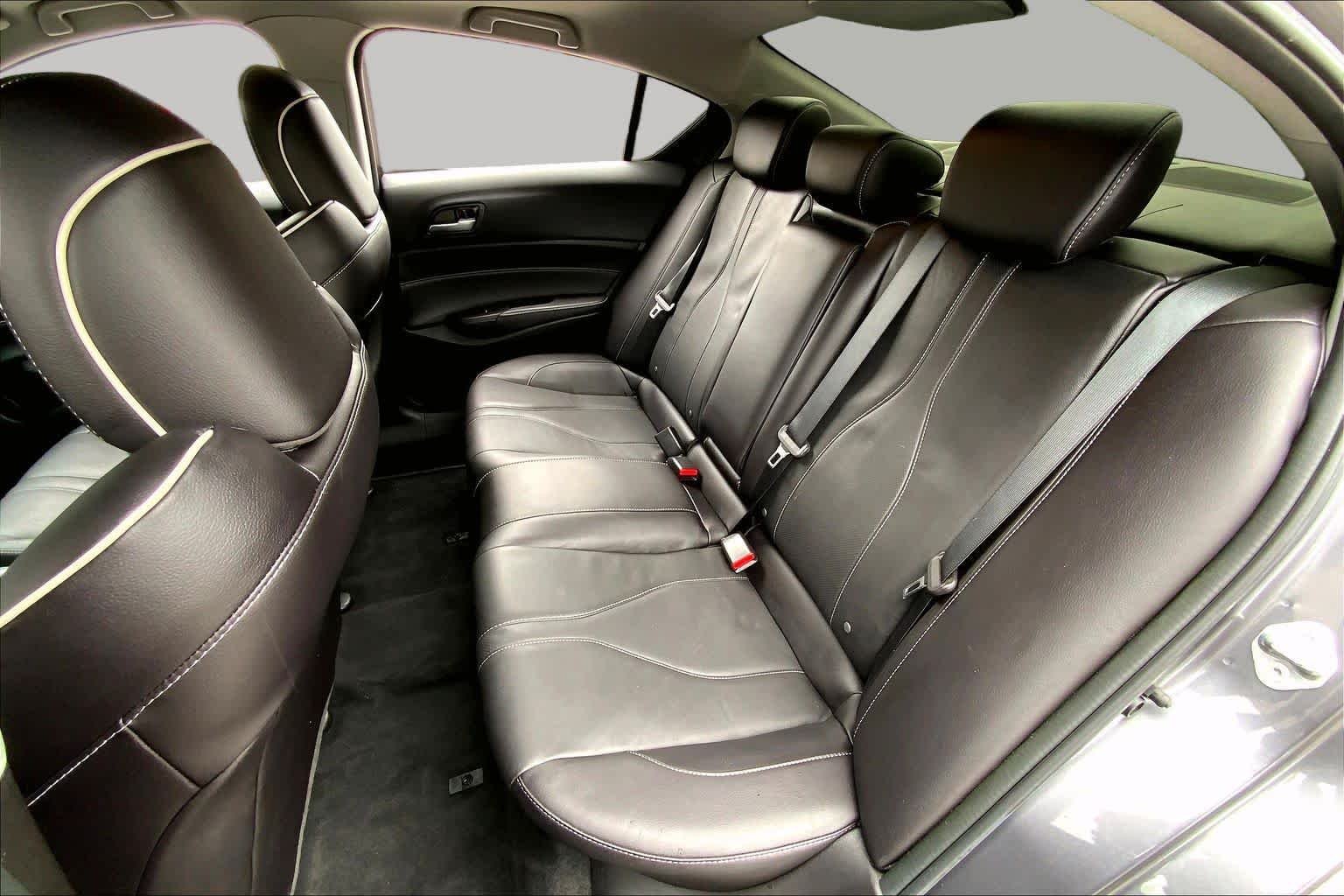 Used 2021 Modern Steel Metallic Acura w/Premium Package image 20