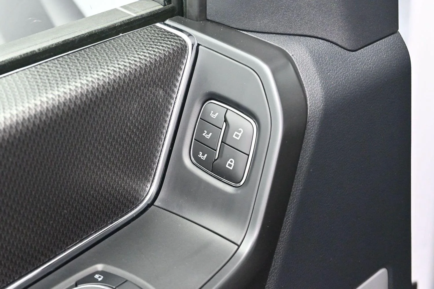 Used 2025 Oxford White Ford Raptor image 10