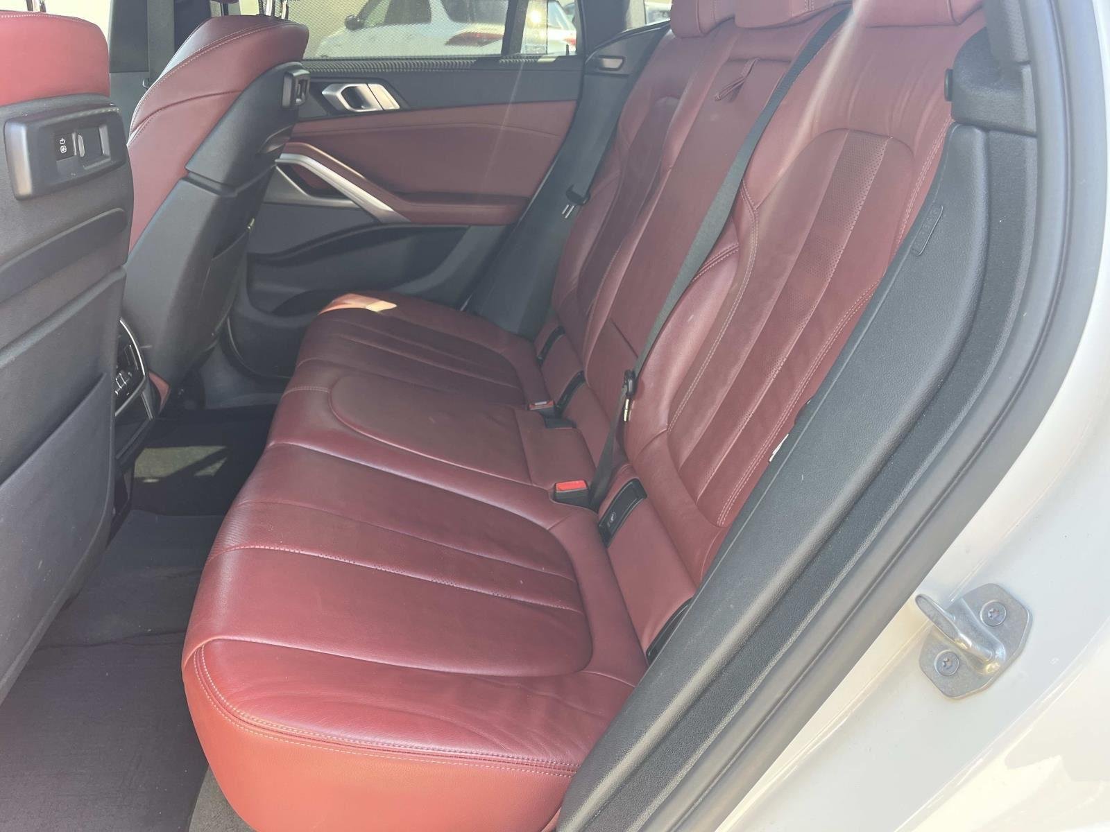 Used 2021 Mineral White Metallic BMW M50i image 20