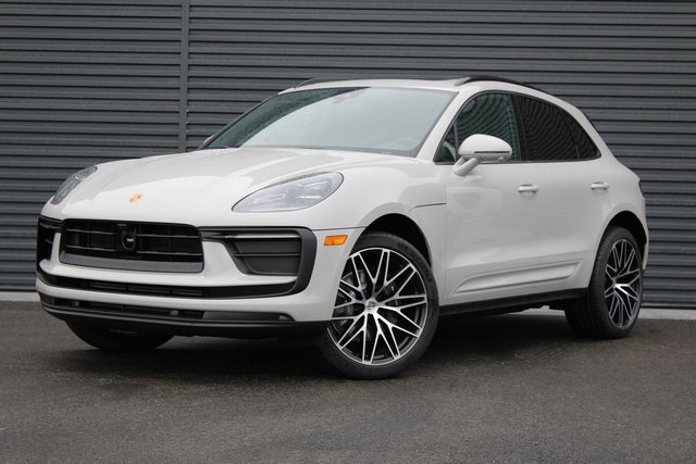 2026 Porsche Macan 