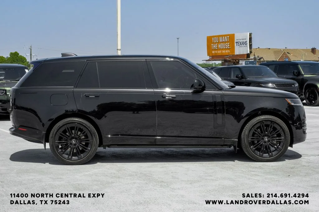 Used 2023 Black Land Rover Autobiography image 5