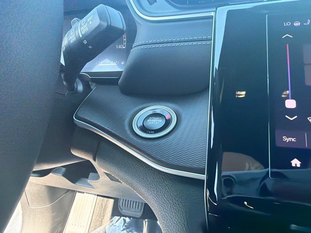 New 2026 Bright White Clear-Coat Exterior Paint Jeep Laredo X image 27