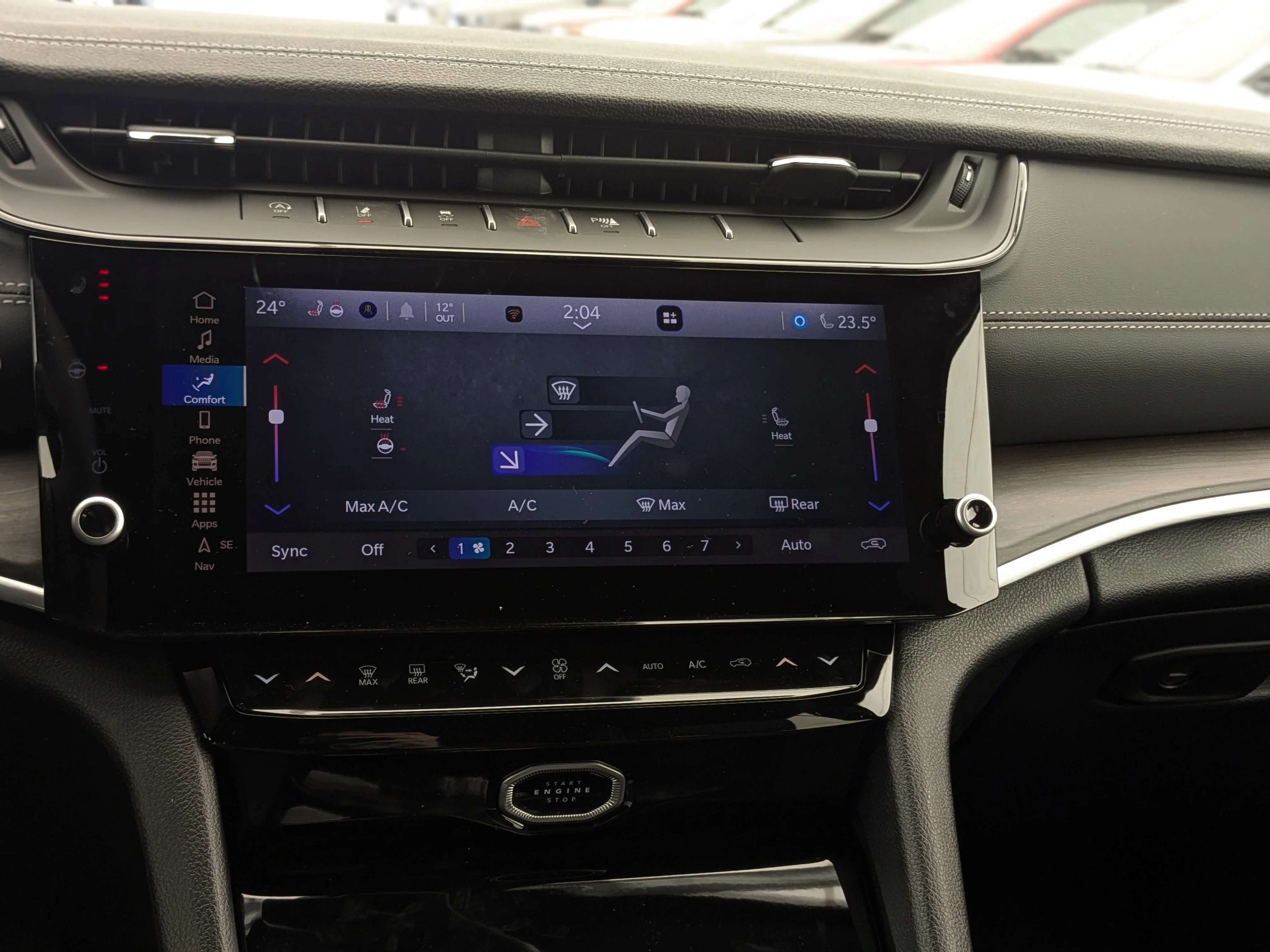 New 2026 Grey Jeep Limited - -Panoramic Sunroof - Limited Altitude Pack - 20 Gloss Black Wheels - Luxury Tch II & More image 21