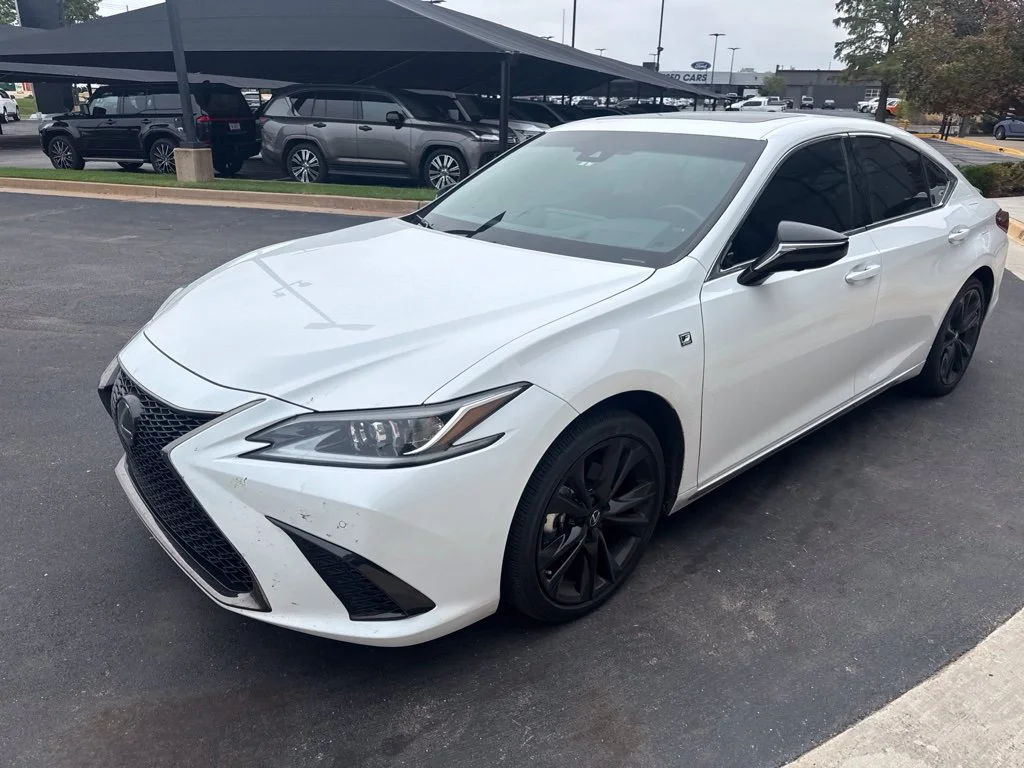 2025 Lexus ES