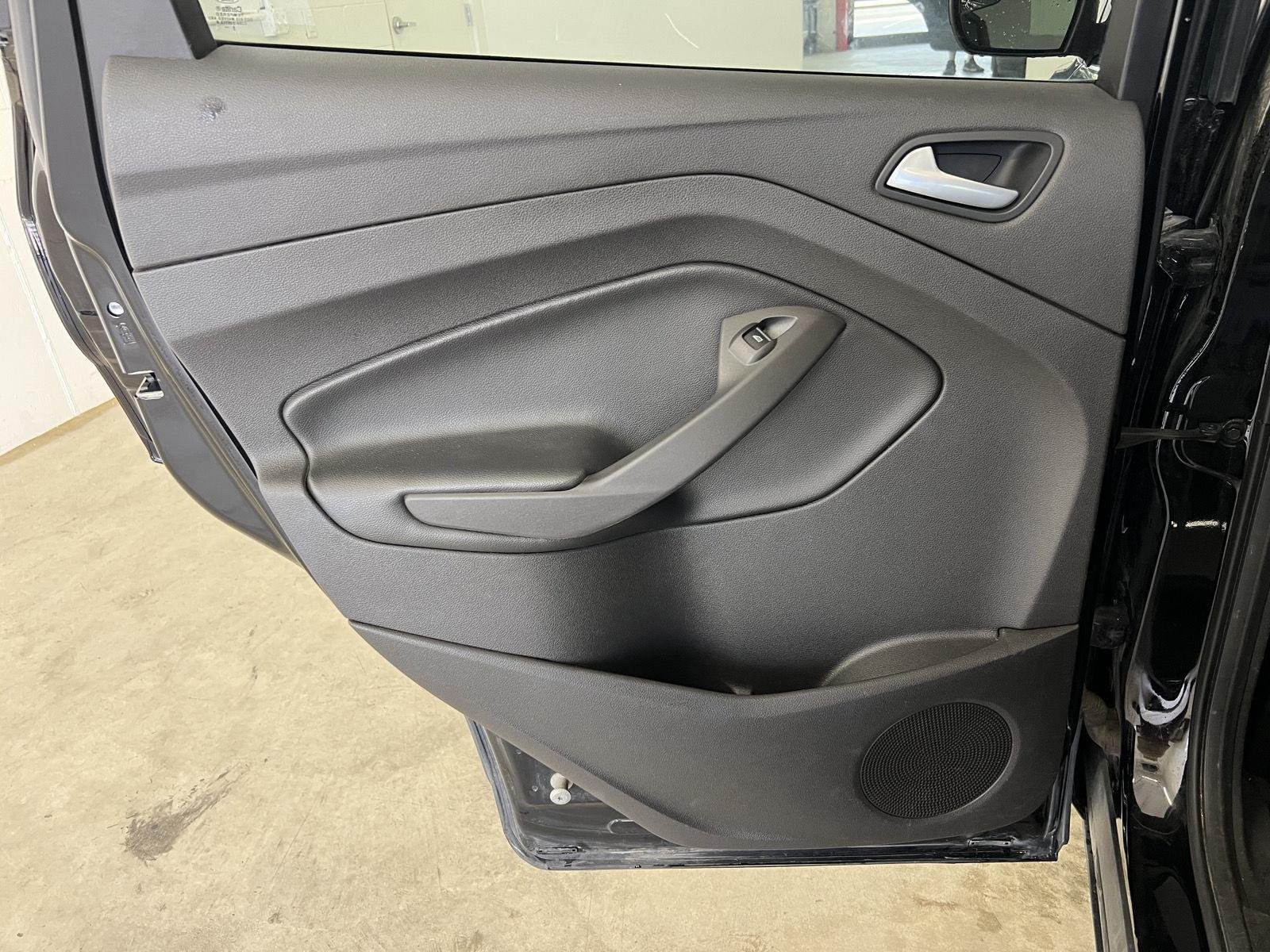 Used 2016 Shadow Black Ford SE image 23