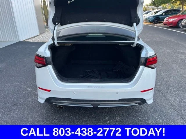 Used 2021 White Nissan SR image 32