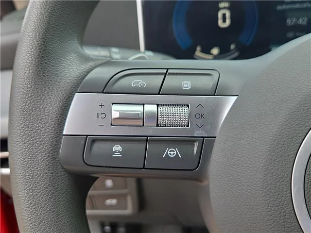 Used 2025 Ultimate Red Hyundai SEL Front-Wheel Drive image 16