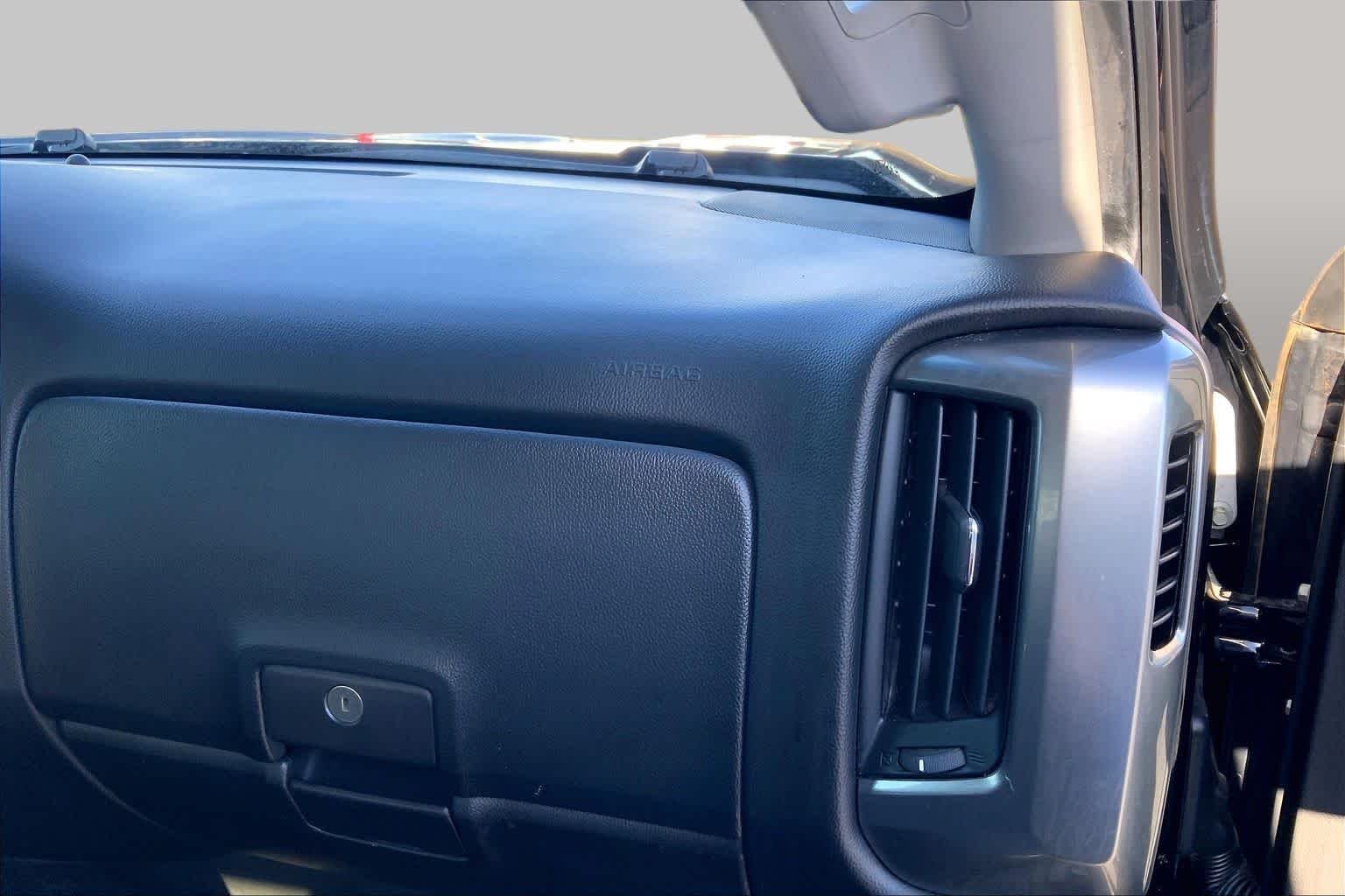 Used 2018 Black Chevrolet LT image 19