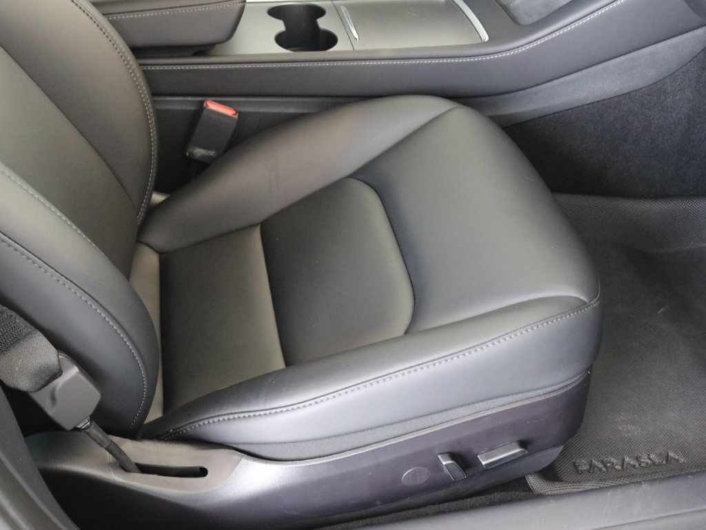 Used 2022 Silver Tesla Long Range image 42