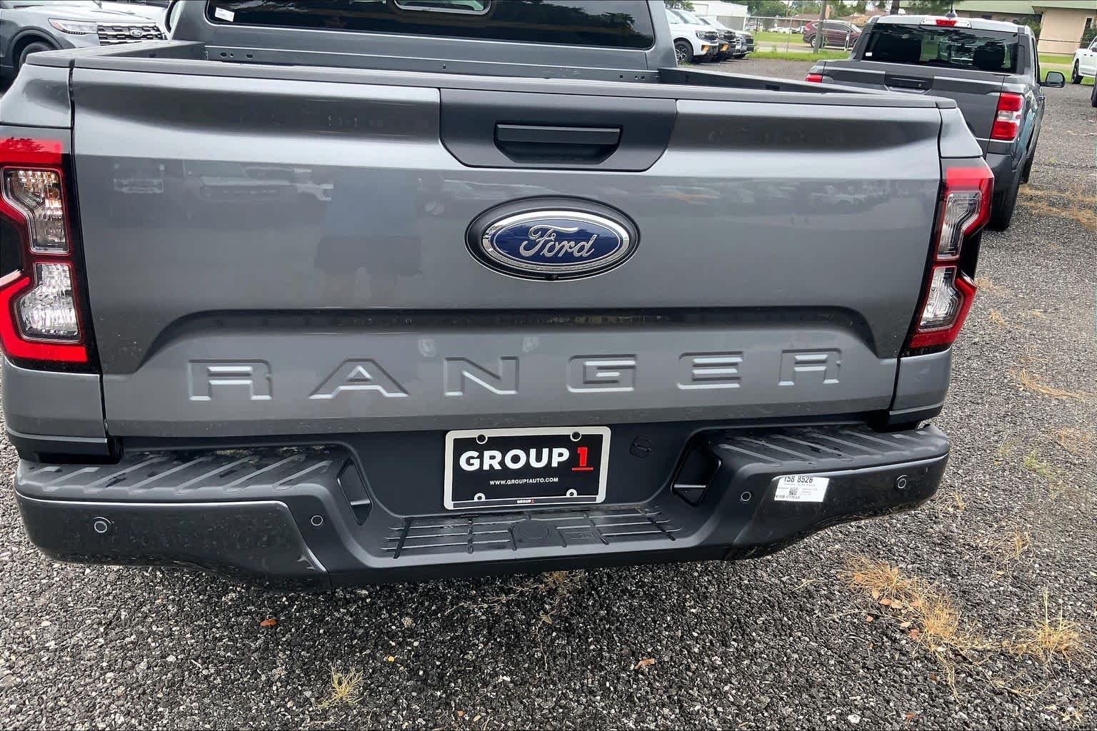 New 2026 Carbonized Gray Metallic Ford XLT image 15