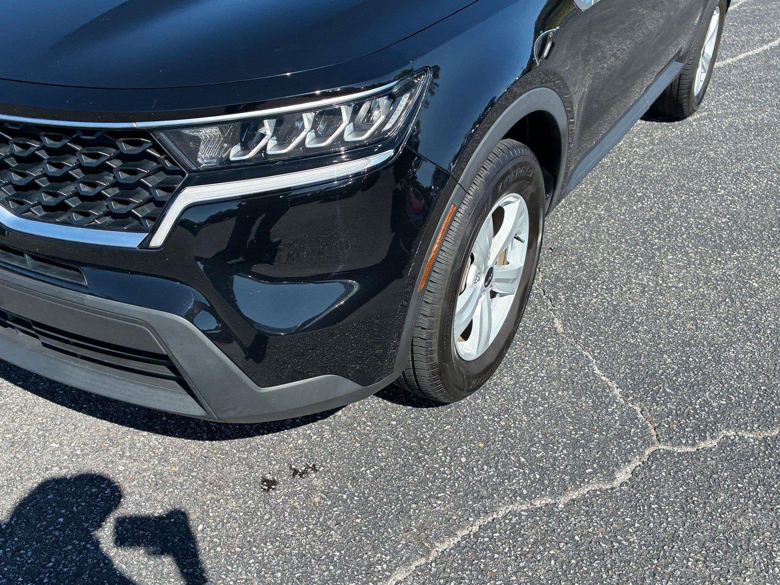 Used 2022 Ebony Black Kia LX image 11