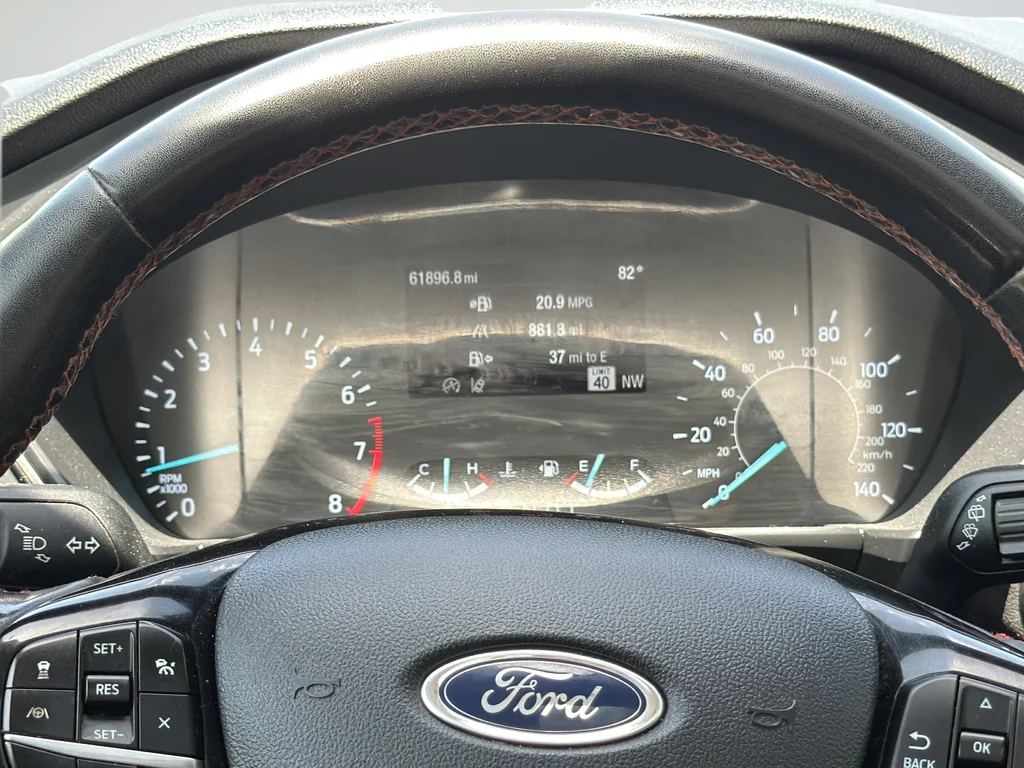 Used 2022 Red Ford SEL image 21
