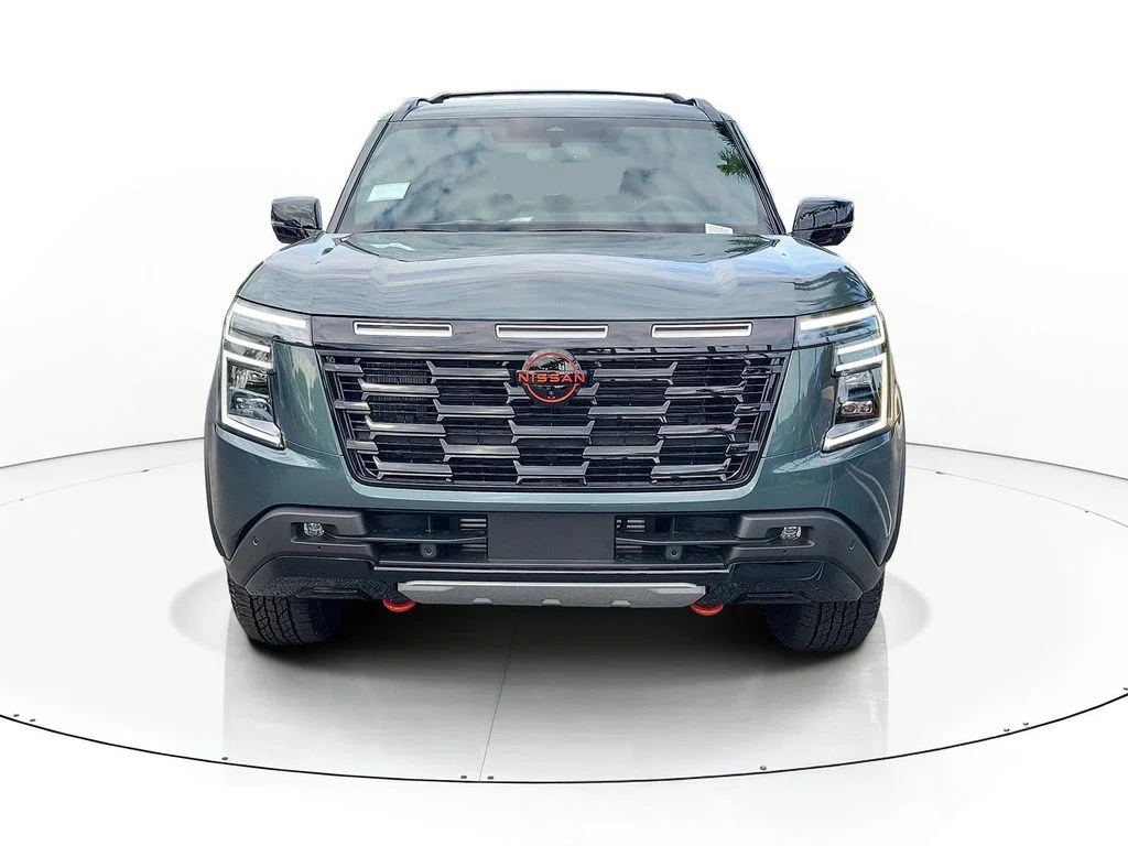 New 2026 White Nissan PRO-4X image 3