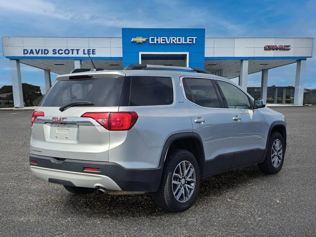 Used 2019 QUICKSILVER METALLIC GMC SLE image 9