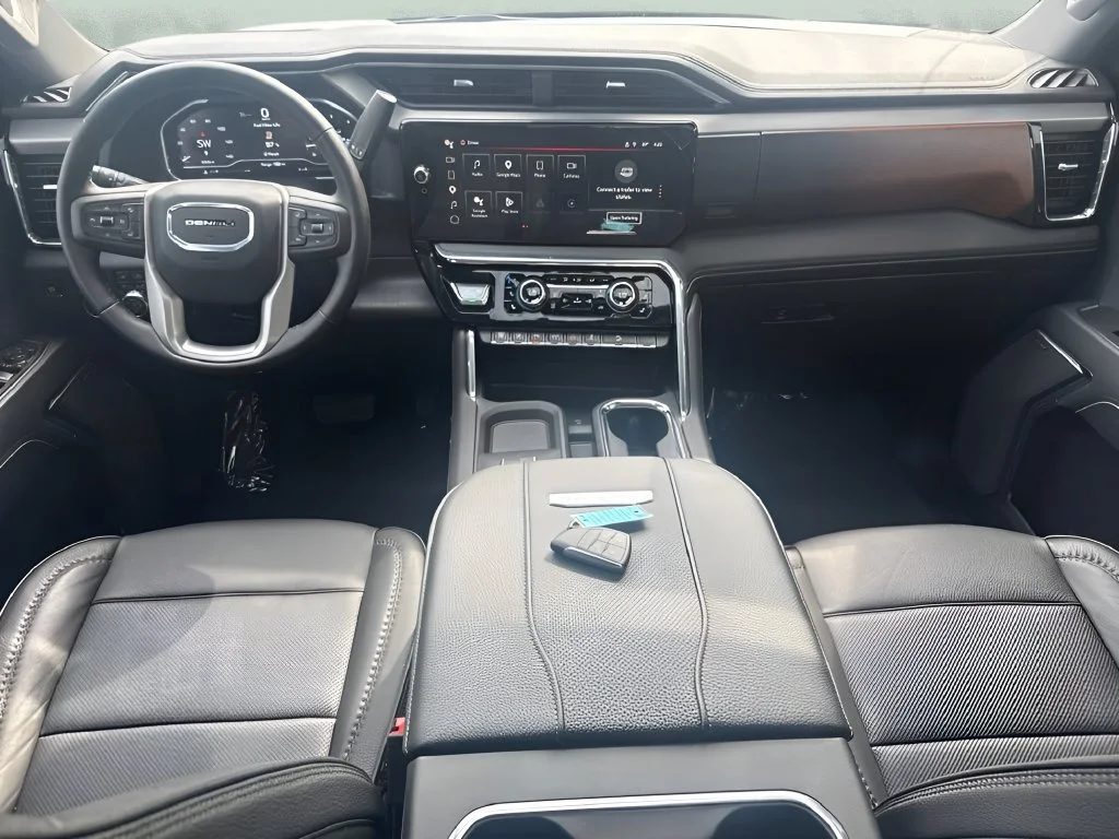 Used 2025 Onyx Black GMC Denali image 15