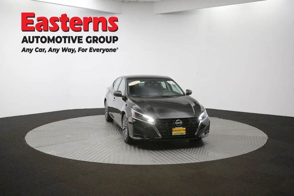Used 2024 Black Nissan 2.5 SV image 49