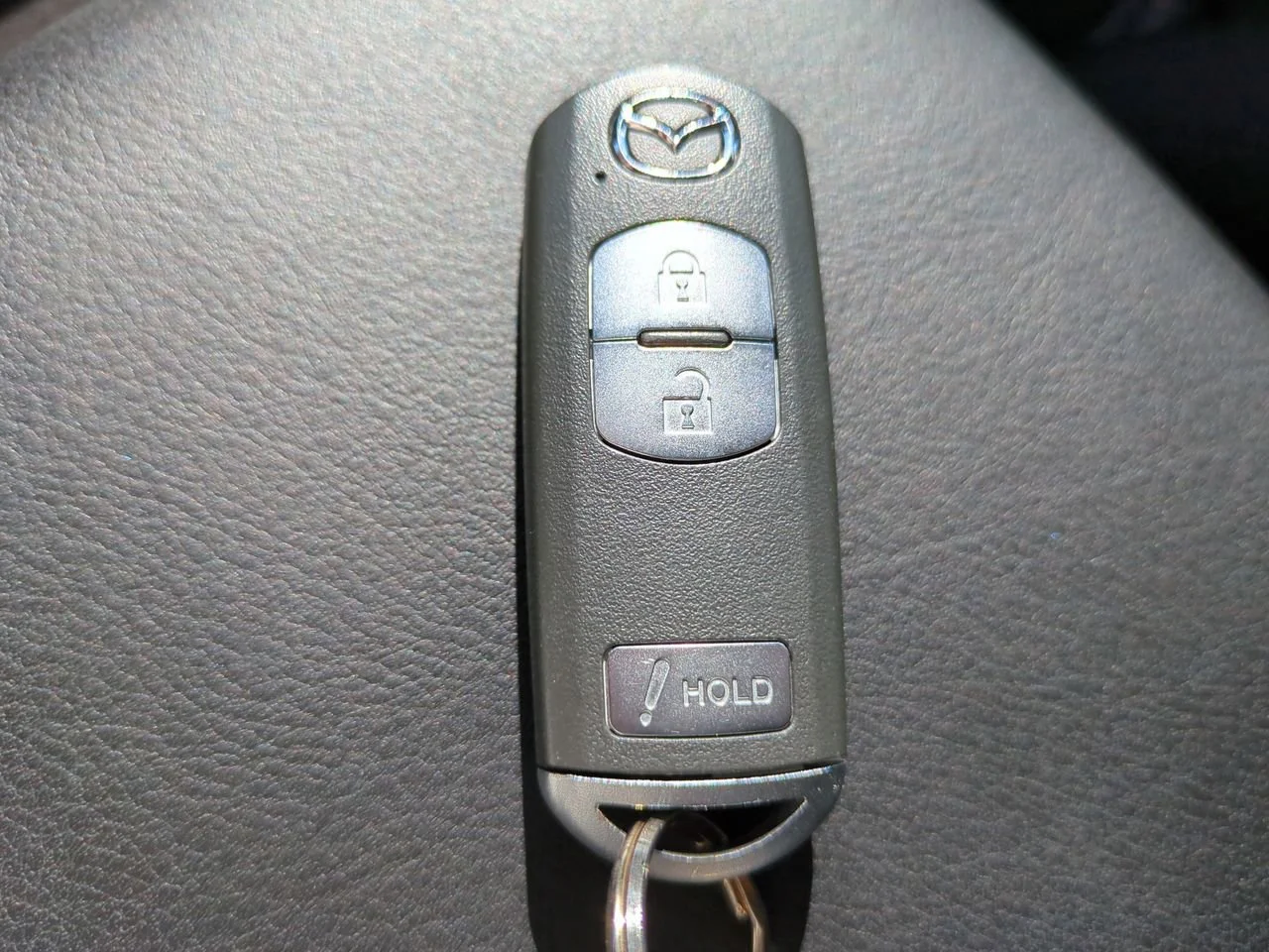 Used 2019 Snowflake White Pearl Mica Mazda Sport image 24