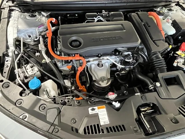 New 2026 Solar Silver Metallic Honda Sport Hybrid image 12