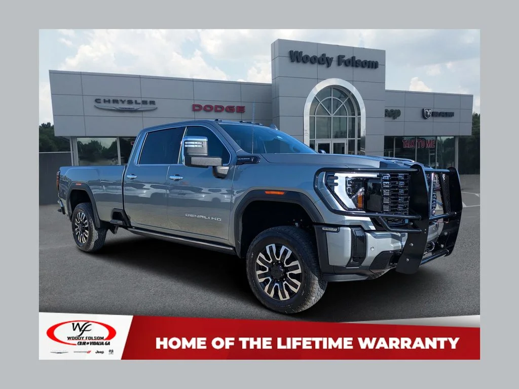 Used 2025 Silver GMC Denali Ultimate image 1