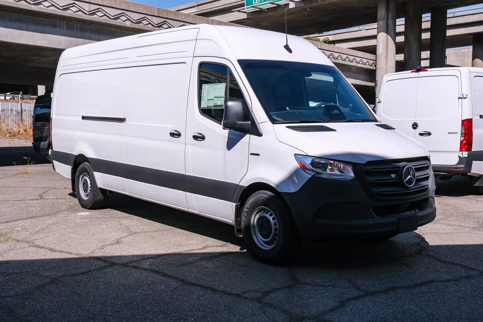 New 2025 Arctic White Mercedes-Benz Cargo 170 WB High Roof RWD Electric Motor image 3