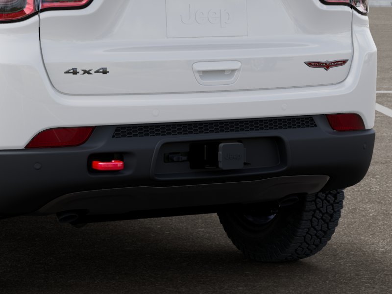 New 2026 Bright White Clear-Coat Exterior Paint Jeep Trailhawk image 40