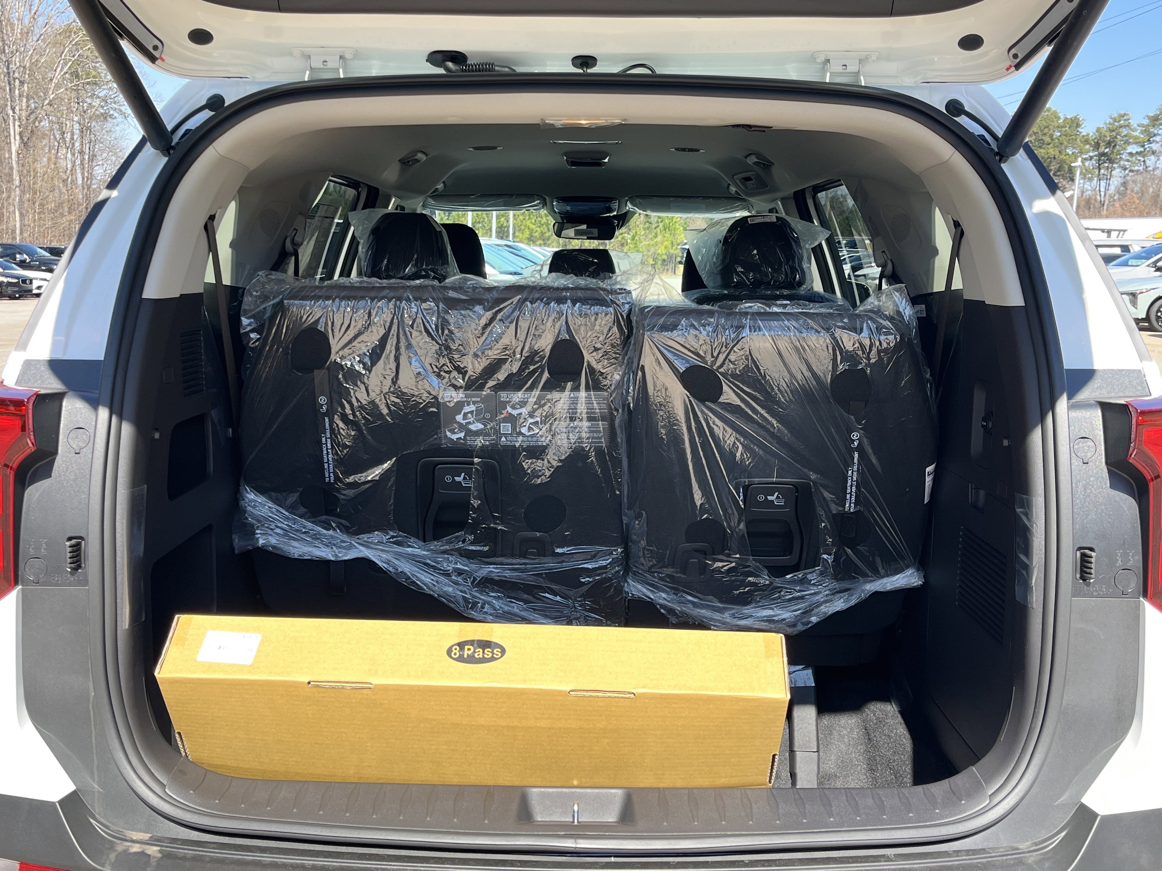 New 2026 Snow White Pearl Kia EX image 29