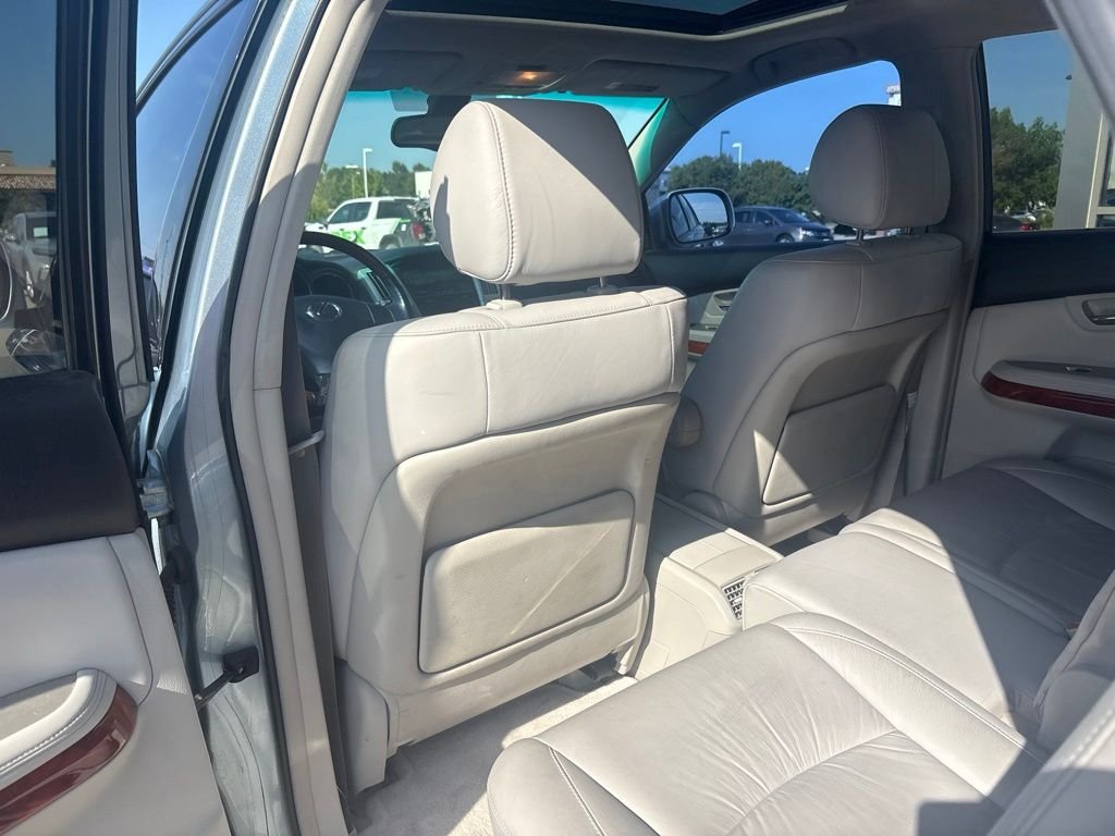 Used 2004 Blue Lexus 330 image 35