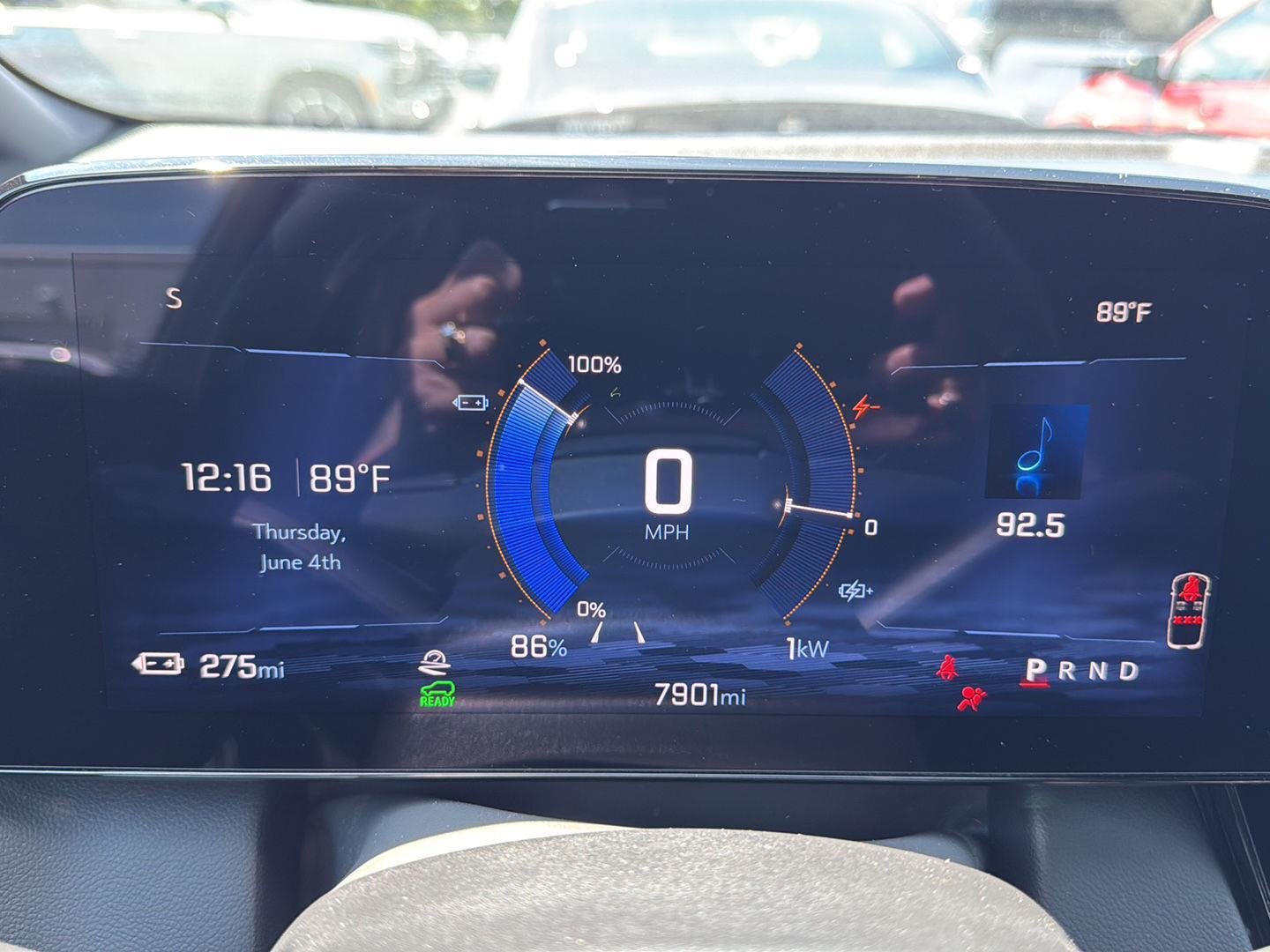 Used 2025 Summit White Chevrolet LT image 4